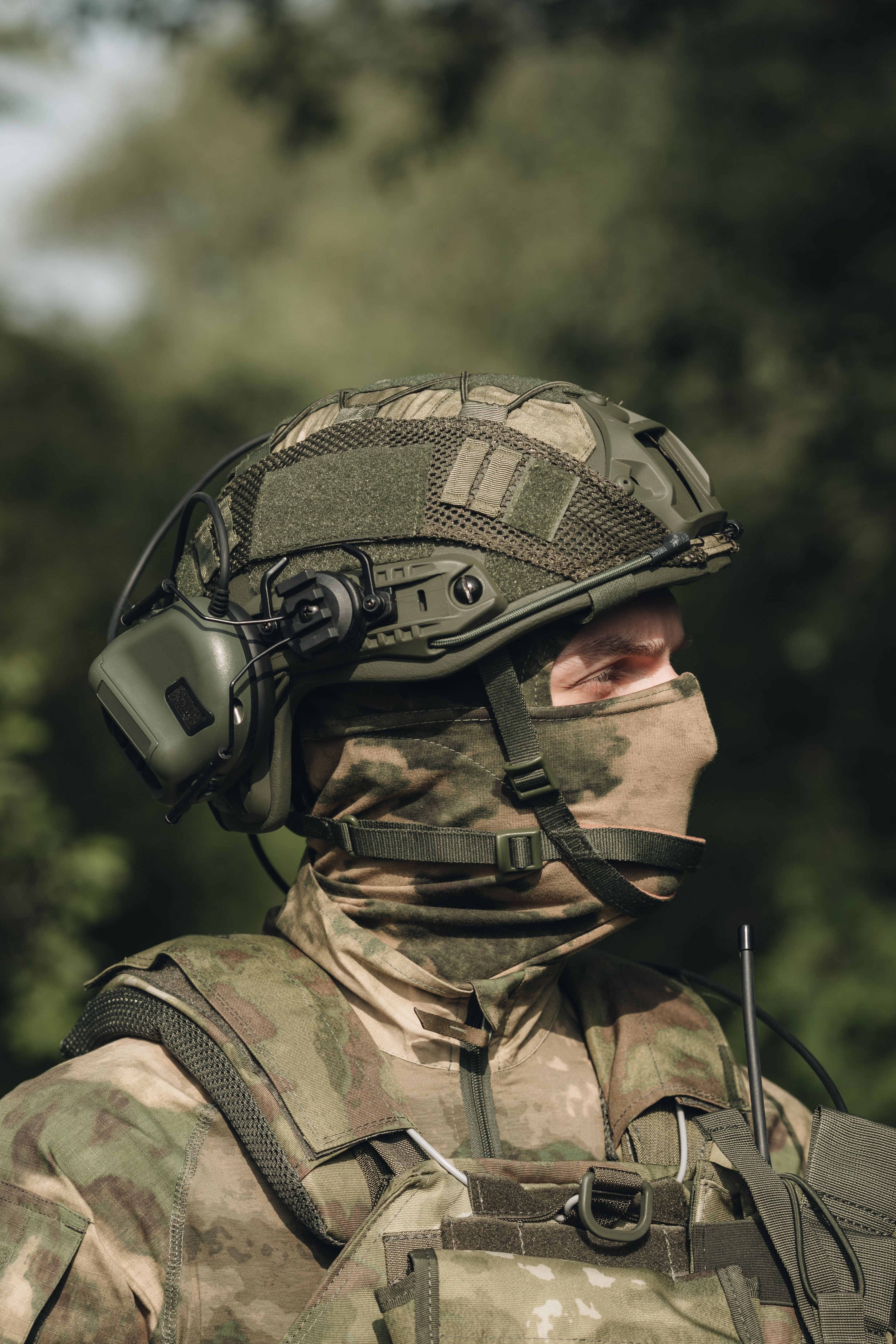 Баллистические шлемы: надежная защита головы при опасных условиях